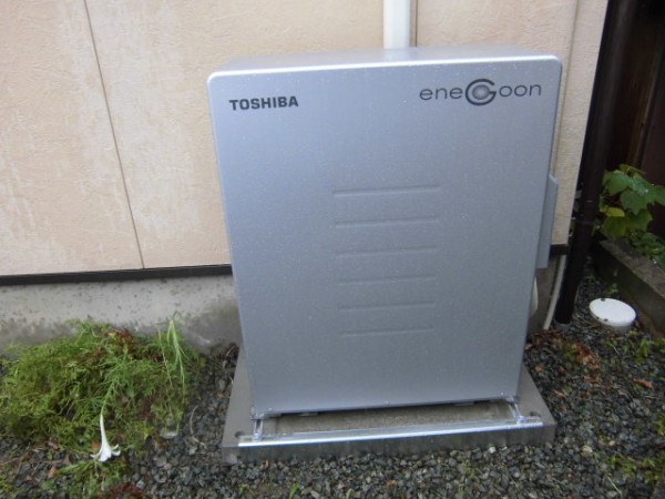 蓄電池用簡易基礎ブロック施工事例4